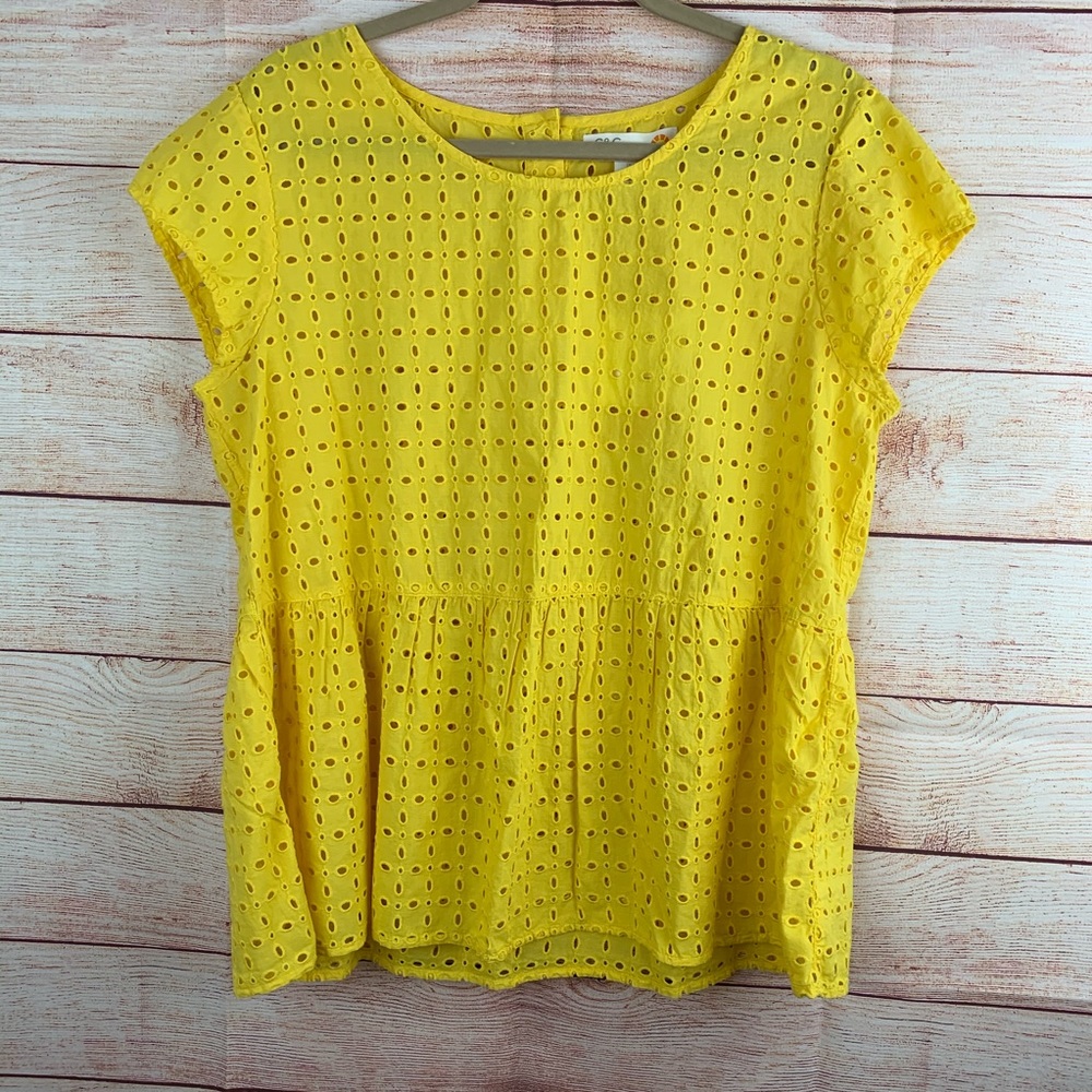 NWT C&C California Yellow Eyelet Blouse